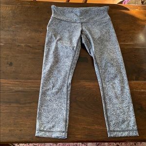 Lulu lemon crop leggings size 4